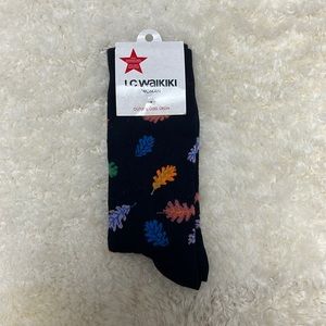 NWT - LC Waikiki Woman Fall Socks